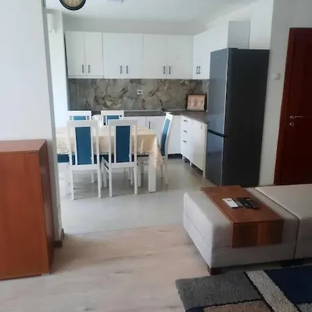 S Lux Apartment *