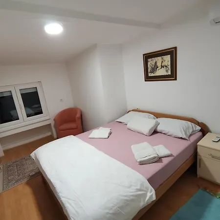 S Lux * Belgrade