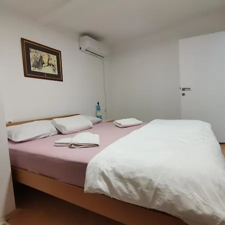 Apartment S Lux